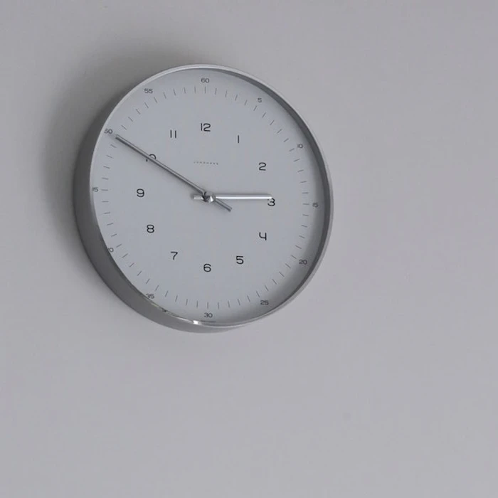 JUNGHANS MAX BILL 掛け時計 model 1957 1枚目
