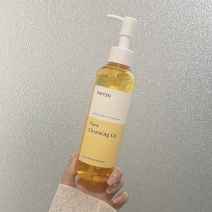 魔女工場 【魔女工場公式】● ピュアクレンジングオイル200mL● 楽天ベストコスメ2023 スキンケア部門 クレンジング 第3位★天然由来成分99.9%で敏感肌も安心 韓国コスメ スキンケア クレンジング 洗顔料 【送料無料】 1枚目