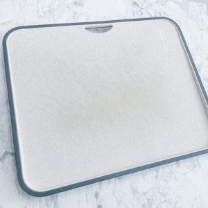 エイチアイエム Latuna ノンスリップカッティングボード 1枚目