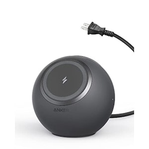 Anker 637 Magnetic Charging Station (MagGo) (マグネット式 8-in-1 ワイヤレス充電ステーション)【ワイヤレス出力 (7.5W) / AC差込口 3口 / USB-C 2ポート / USB-A 2ポート / PSE技術基準適合】iPhone/MacBook/Windows PC/iPad/スマートフォン その他機器対応 (ブラック) 1枚目