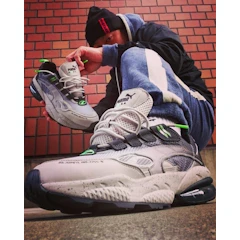 Puma mita sneakers x Puma CELL VENOM “STEALTH” 1枚目
