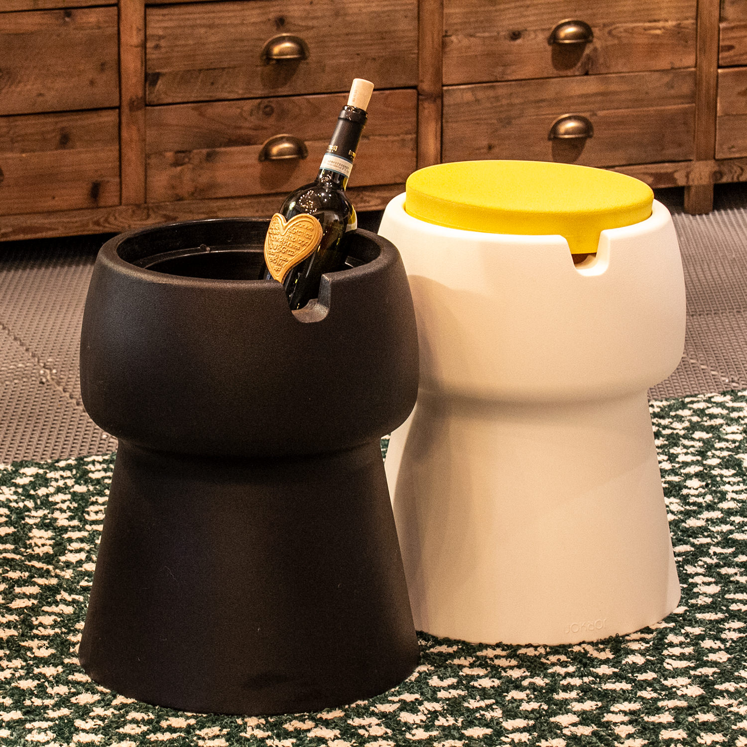 リグナテラス東京 ドリンククーラー兼用スツール サイドテーブル	 1枚目