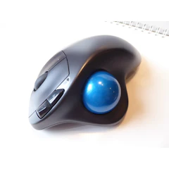 Logitech ワイヤレス・トラックボール M570 1枚目