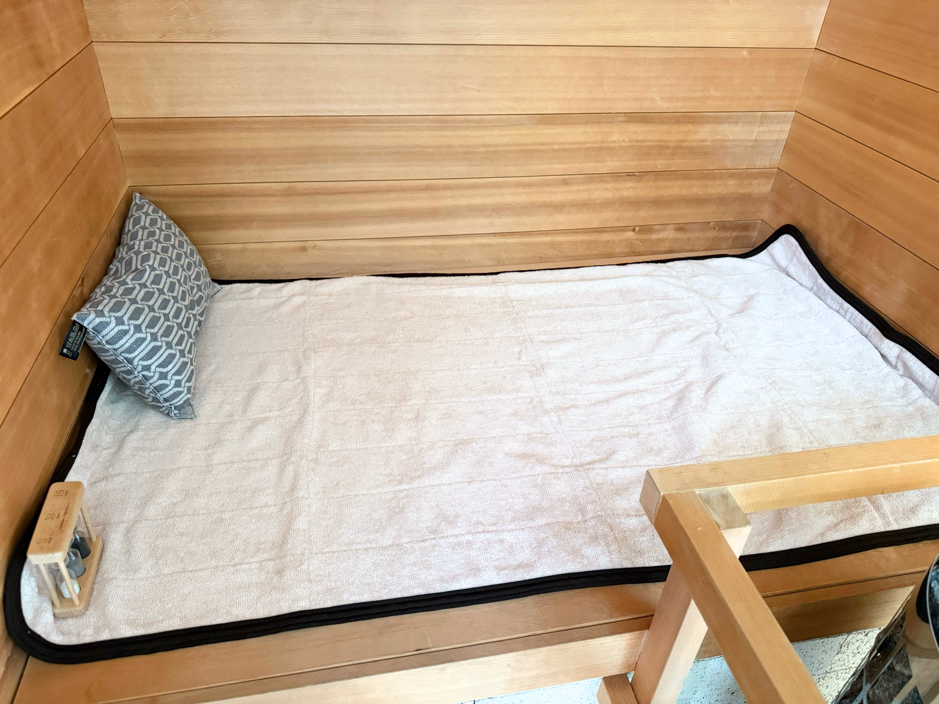 OZ UOMO サウナマット 大判サイズ 約70×140cm モカ 1枚目