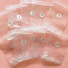 ネオコレクション ネイルチップ ゆるやかオーバル クリア 1枚目