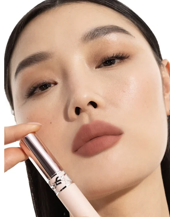 YVES SAINT LAURENT ラブヌード リップスティック #2 サッシー ピーチ 3枚目