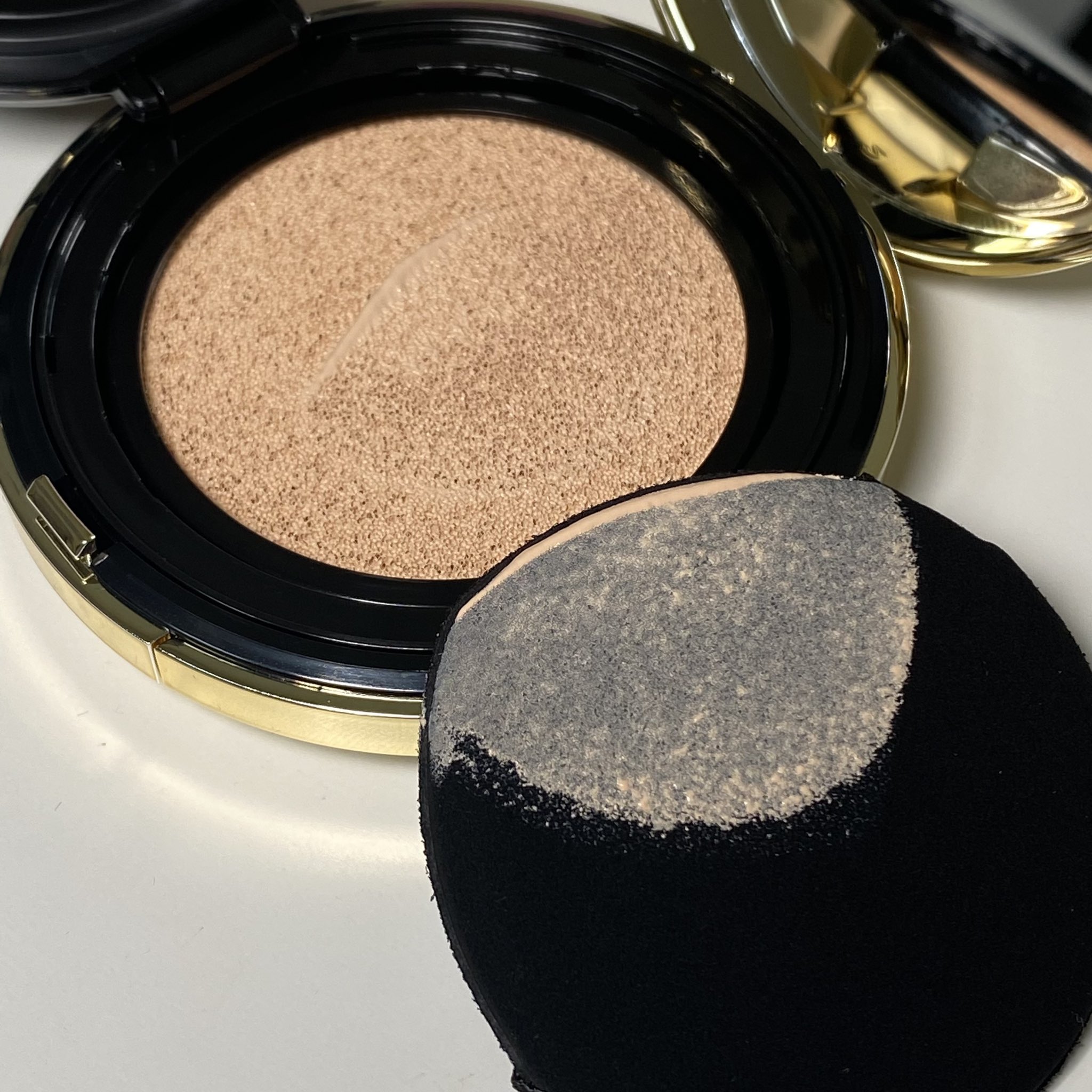 GUERLAIN パリュールゴールドクッションN  2枚目