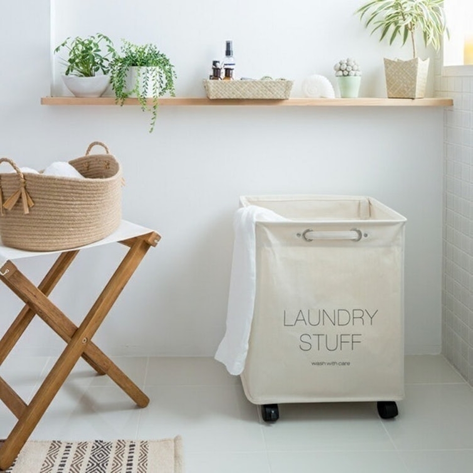 Laundry キャスター付きランドリーバスケット 1枚目