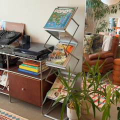 Bauhaus Japan Modern display rack 1枚目