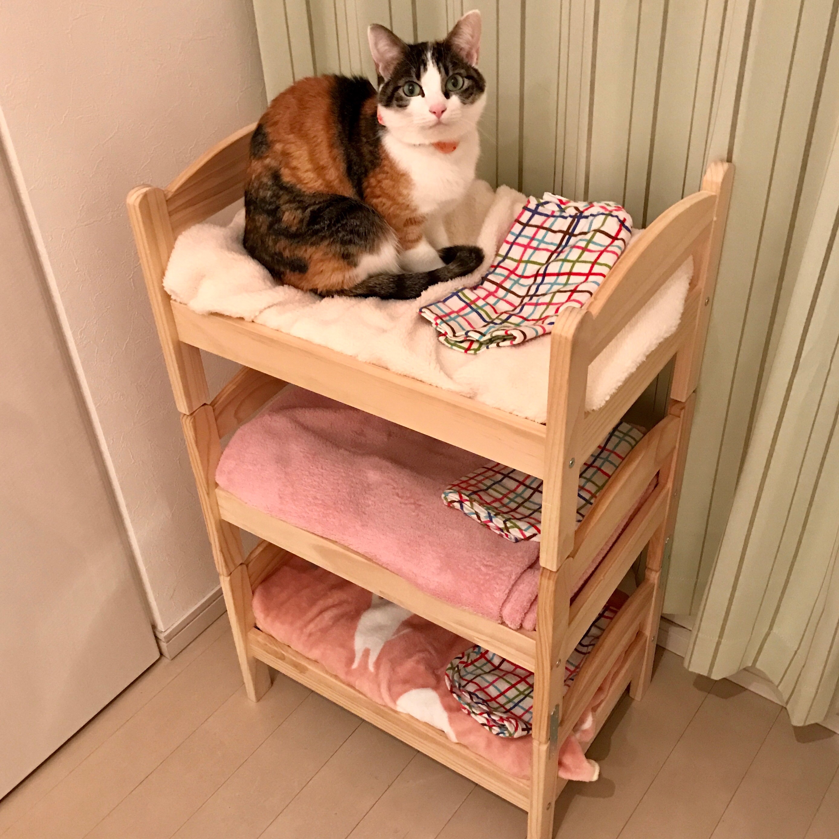 IKEA DUKTIG 人形用ベッド 3枚目