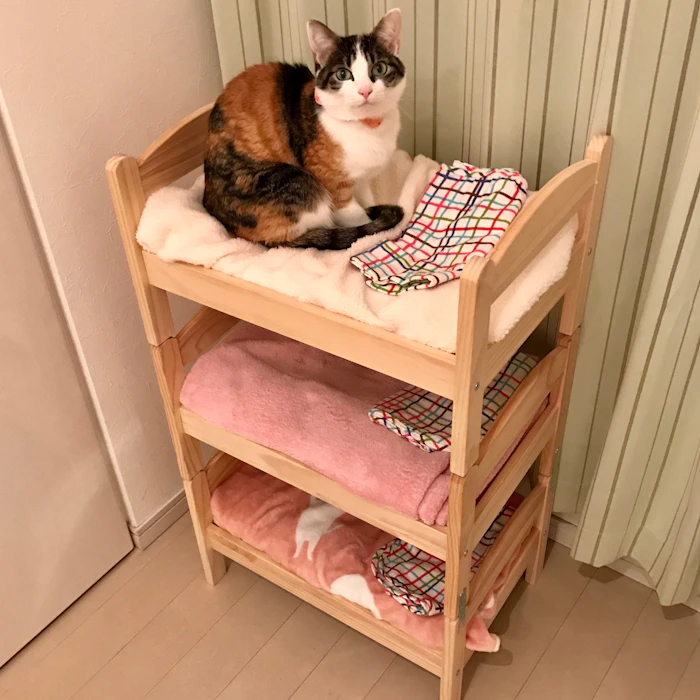 IKEA DUKTIG 人形用ベッド 3枚目