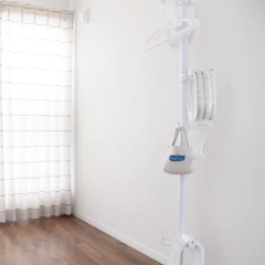 山善 突っ張りポールハンガーラック (高さ190-260cm) ホワイト WJ-725R(WH) 1枚目