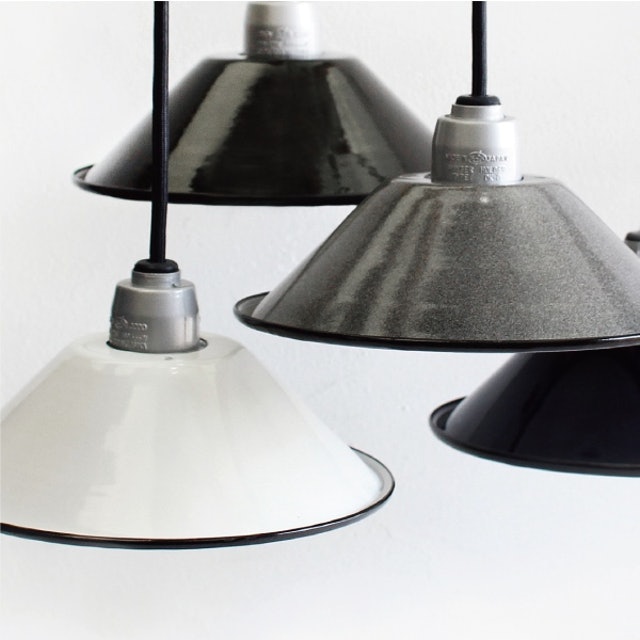 PUEBCO HEAVY DUTY ENAMEL IRON LAMPSHADE 2枚目