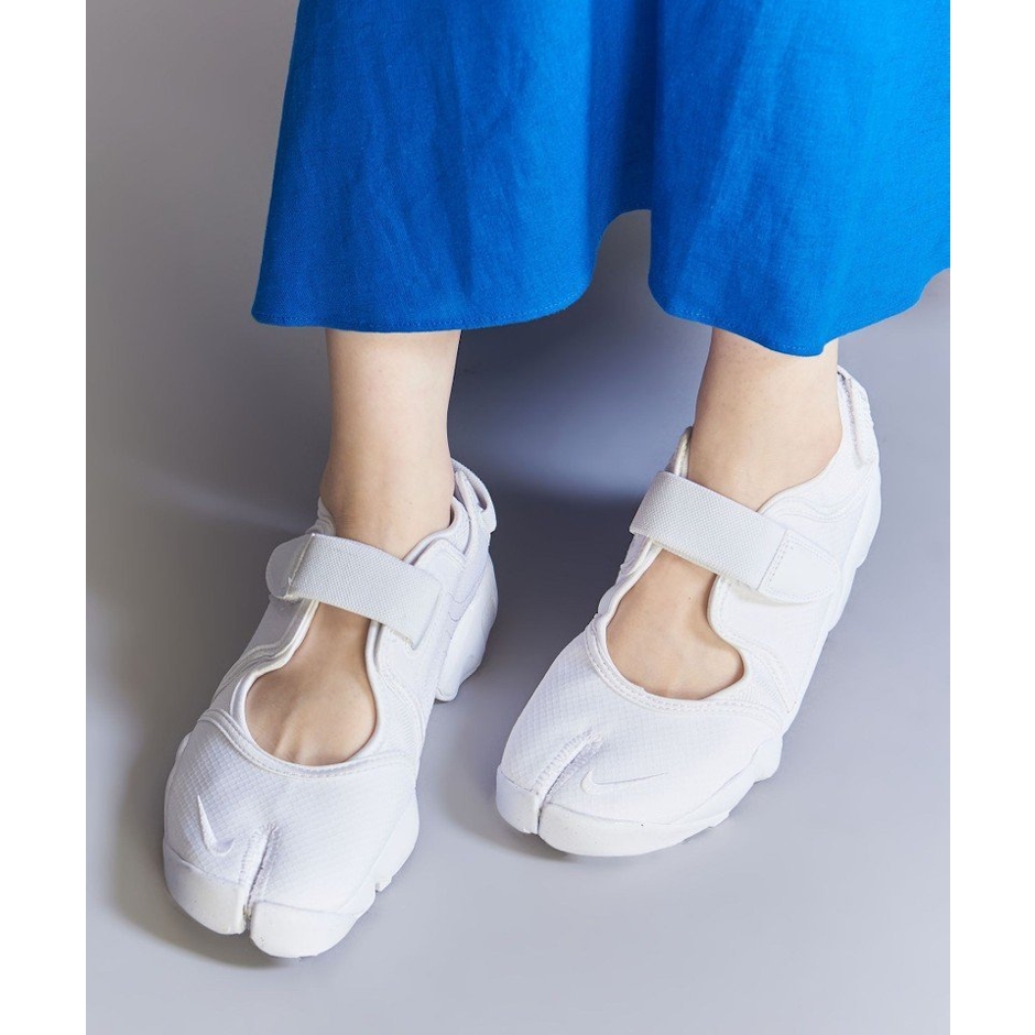 Nike BEAUTY & YOUTH UNITED ARROWS <NIKE>WOMENS AIR RIFT エアリフト/スニーカー ビューティ&ユース ユナイテッドアローズ シューズ・靴 スニーカー ホワイト ブラック【送料無料】 1枚目