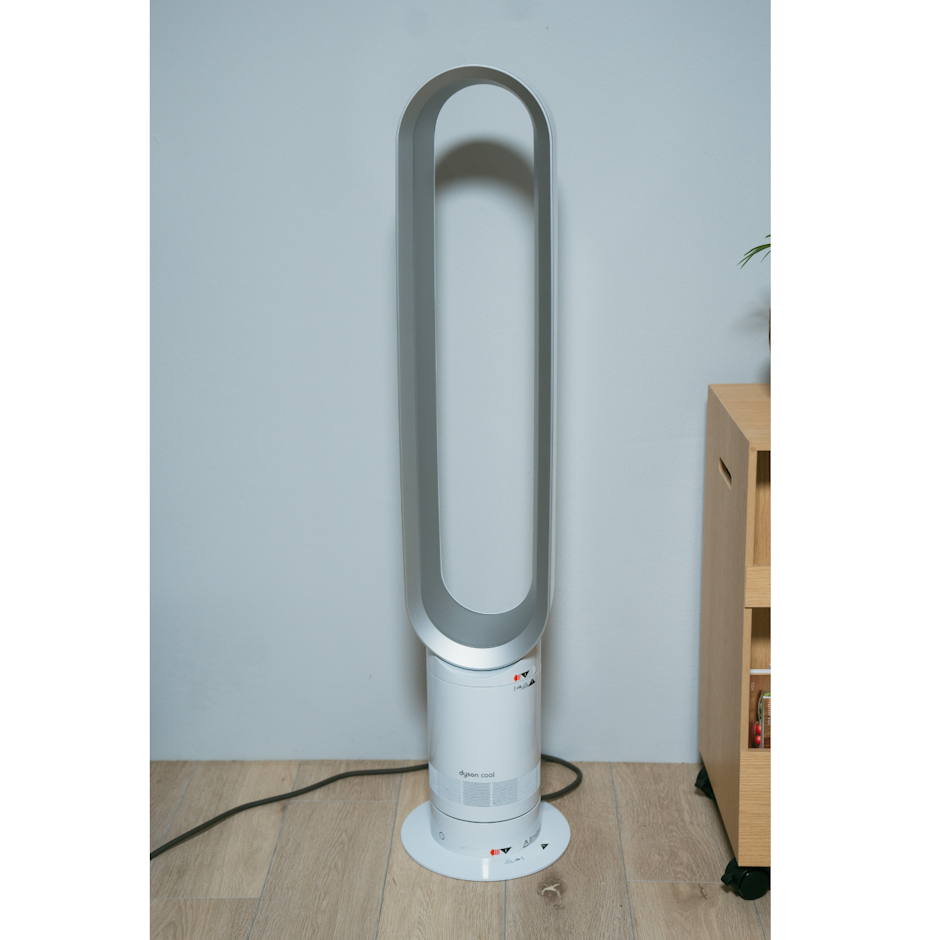 Dyson ダイソン Dyson AM09 Fan Heater, white/nickel by Dyson(ホワイト) 2枚目