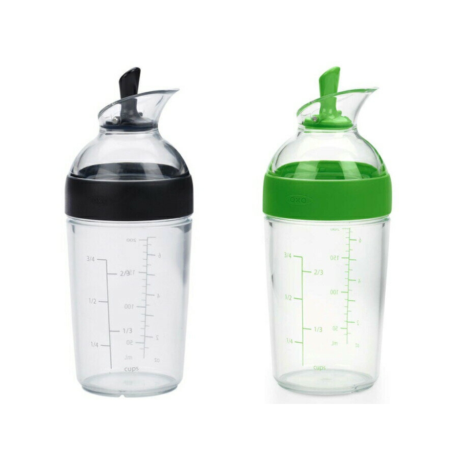 OXO(オクソ) OXO(オクソ)ドレッシングシェーカー小 200ml /ドレッシングボトル 調味料入れ 自家製ドレッシング容器 ブラック 黒 グリーン 緑 計量 混ぜる 注ぐ 保存 オリーブオイルボトル ソースボトル 1枚目