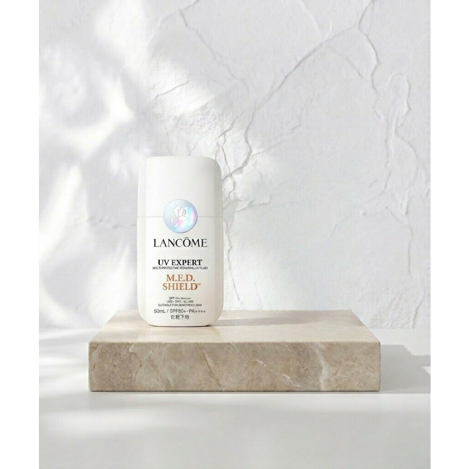 LANCÔME UV エクスペール M.E.D. シールド SPF50+ / PA++++ 1枚目