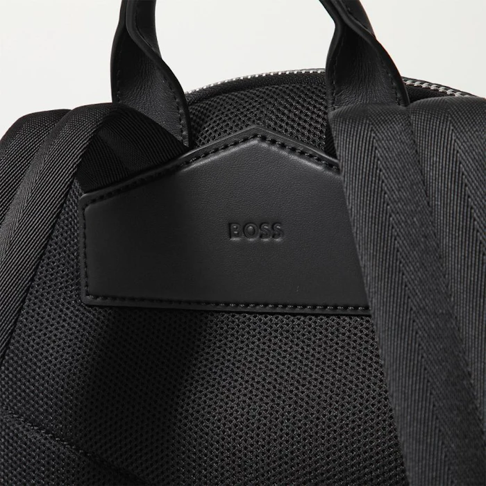 HUGO BOSS イタリアンレザー バックパック 12枚目