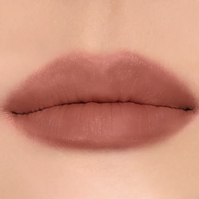 YVES SAINT LAURENT ラブヌード リップスティック #2 サッシー ピーチ 2枚目