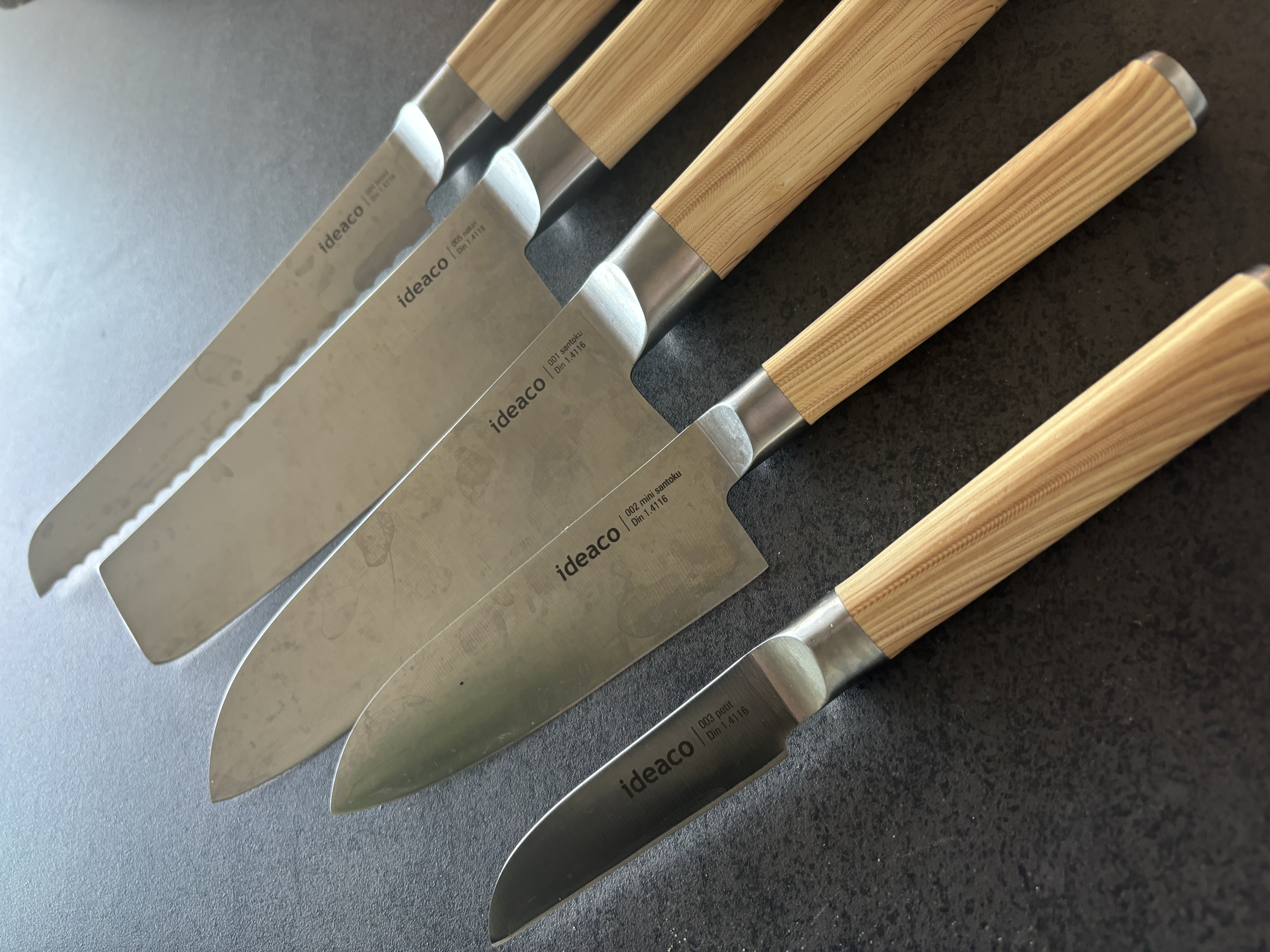 ideaco 2点セット 三徳包丁 刃渡り12.5cm ペティナイフ 刃渡り8cm ミニ包丁 イデアコ 万能包丁 両刃 右利き 左利き 両利き キッチン 調理器具 おしゃれ 木目調  4枚目