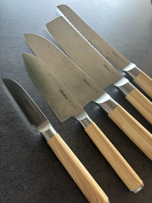 ideaco 2点セット 三徳包丁 刃渡り12.5cm ペティナイフ 刃渡り8cm ミニ包丁 イデアコ 万能包丁 両刃 右利き 左利き 両利き キッチン 調理器具 おしゃれ 木目調 4枚目