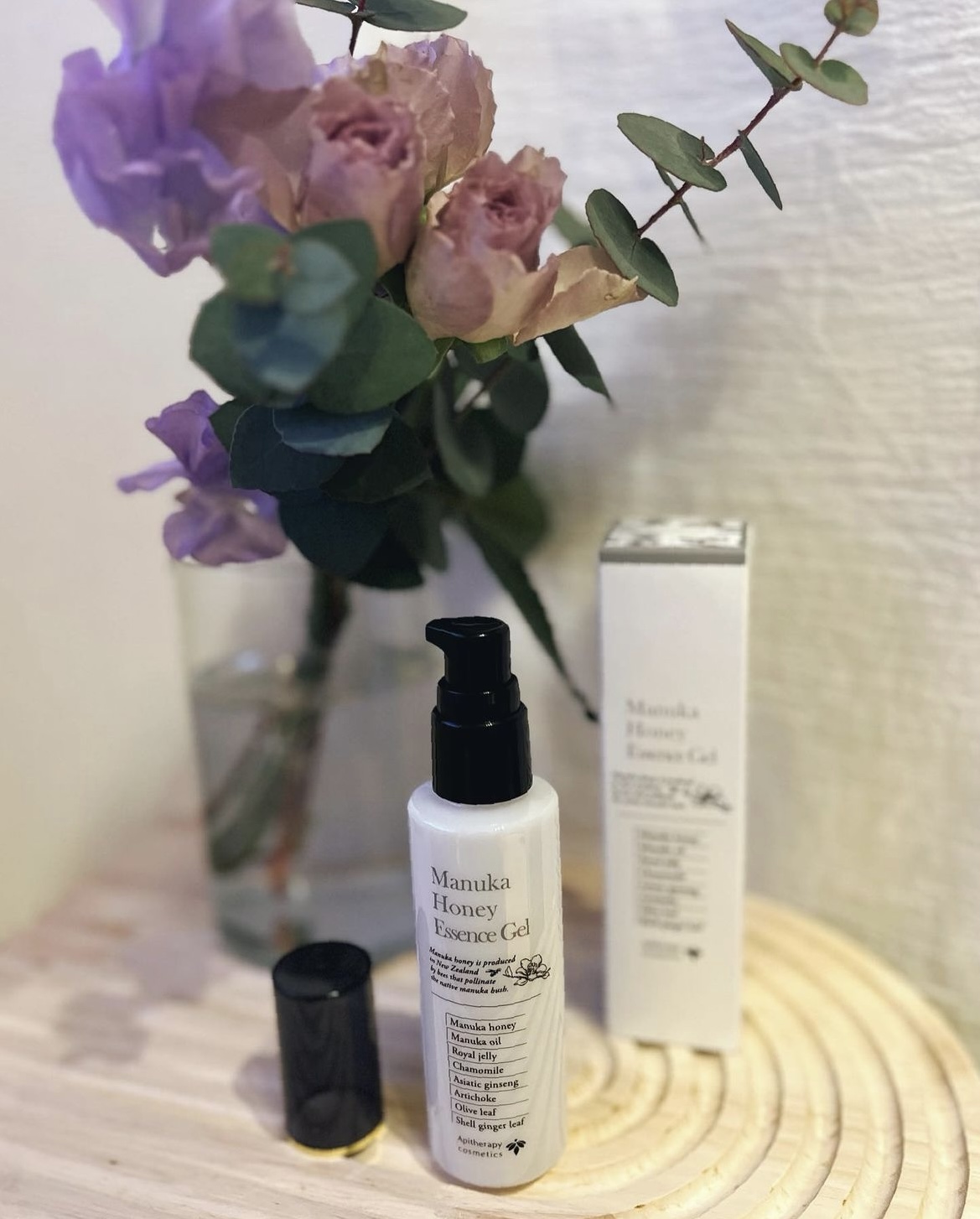 山田養蜂場 マヌカハニー エッセンスジェル ＜80g＞ [ オールインワンジェル オールインワン 化粧水 美容液 スキンケア 保湿 潤い 無添加 マヌカハニー ] 1枚目