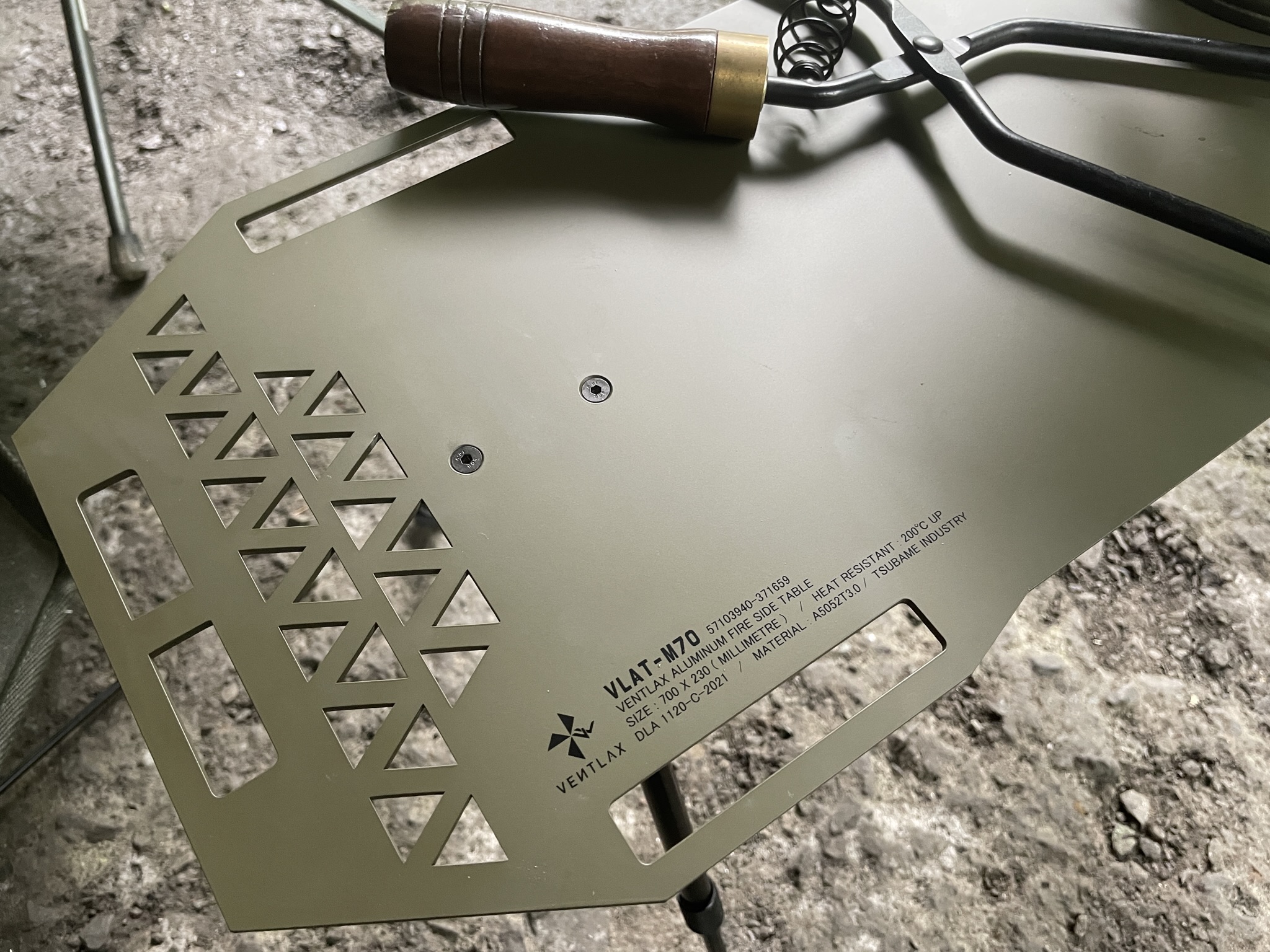 VENTLAX  TAKIBI SIDE TABLE VLAT-M70 焚火サイドテーブル 3枚目