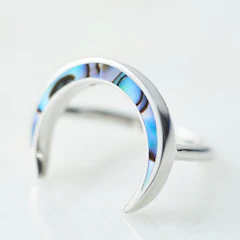 Crescent Luna CONCHA LUNA RING 1枚目