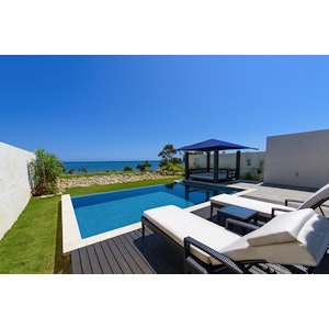 紺碧ザ・ヴィラオールスイート 1枚目