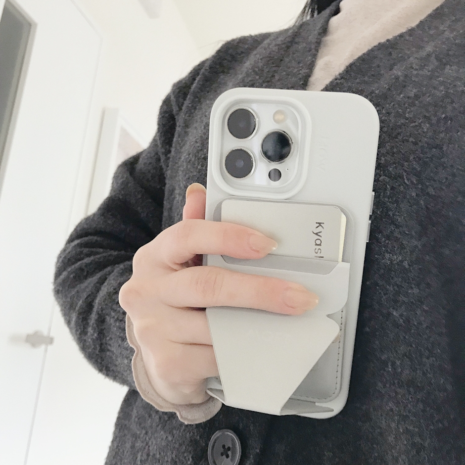 MOFT MOFT【公式直営店】Snap-On スマホスタンド マグネット MagSafe対応 iPhone 14/iPhone 13/iPhone 12シリーズ兼用 ウォレット式 スマホスタンド 卓上 カードケース機能 カード収納 多角度調節 薄型軽量 折り畳み式 持ち歩き便利 オシャレ 「新色登場」 2枚目