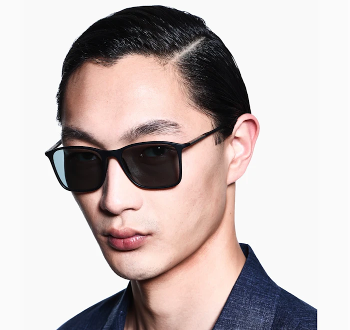 Giorgio Armani AR8231U 2枚目