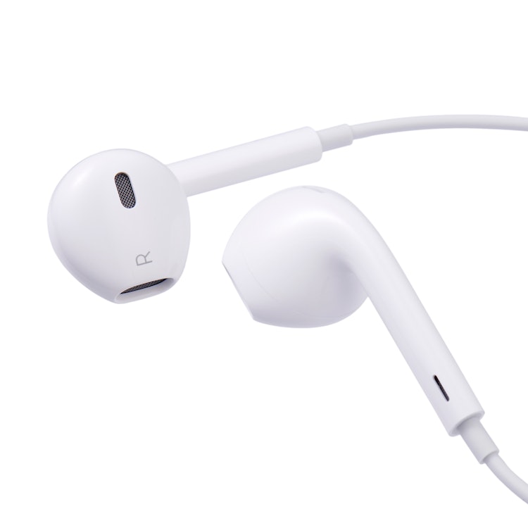 Apple Japan EarPods with Lightning Connector 1枚目