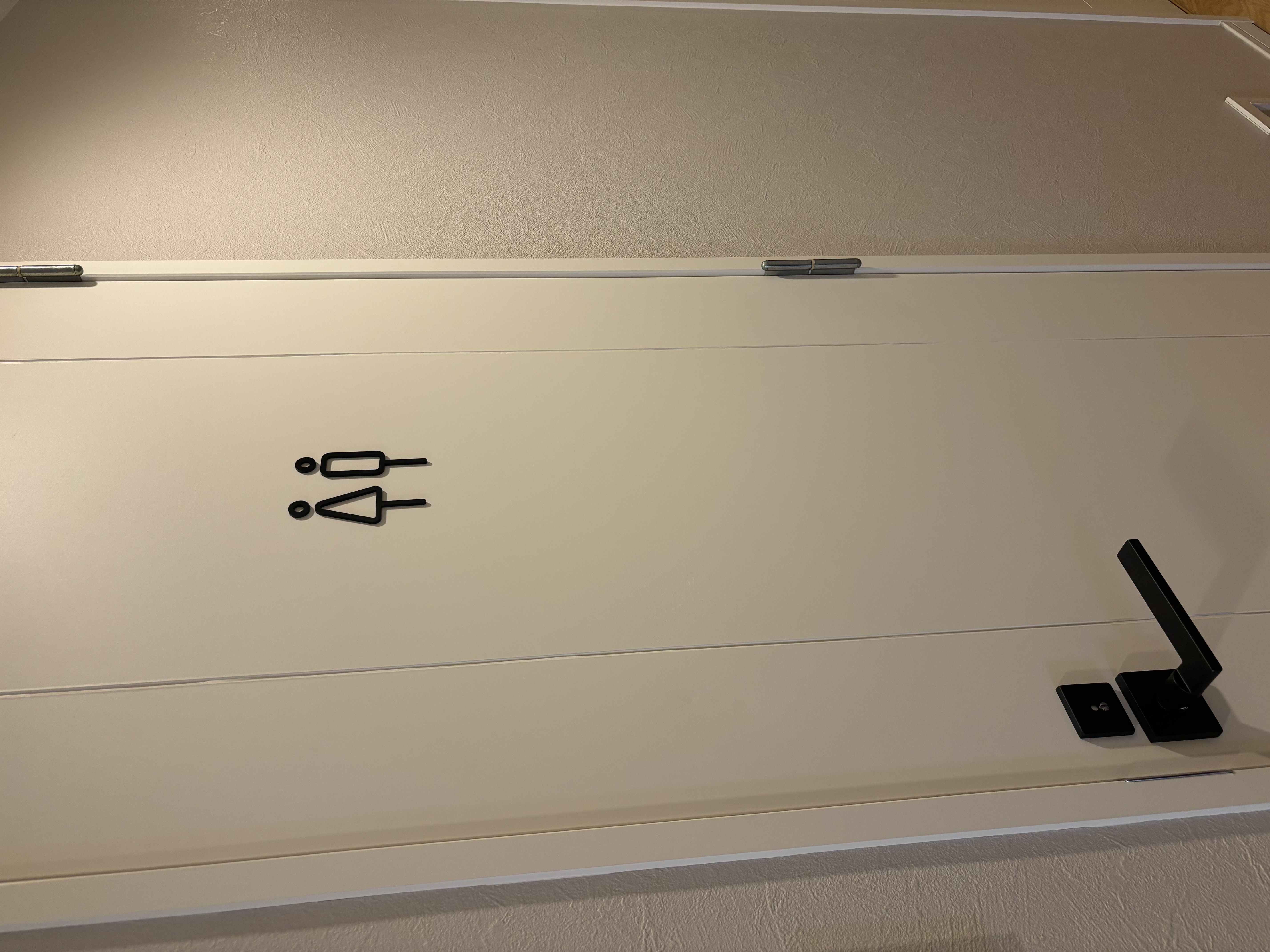 MOHEIM モヘイム(MOHEIM) SIGNS RESTROOM レストルーム トイレサイン Men Women 男性 女性 (黒) 1枚目