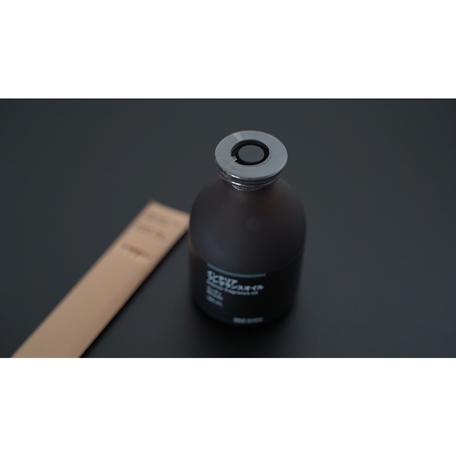 無印良品 無印良品 インテリアフレグランスオイル 180mL ウッディ 良品計画 1枚目