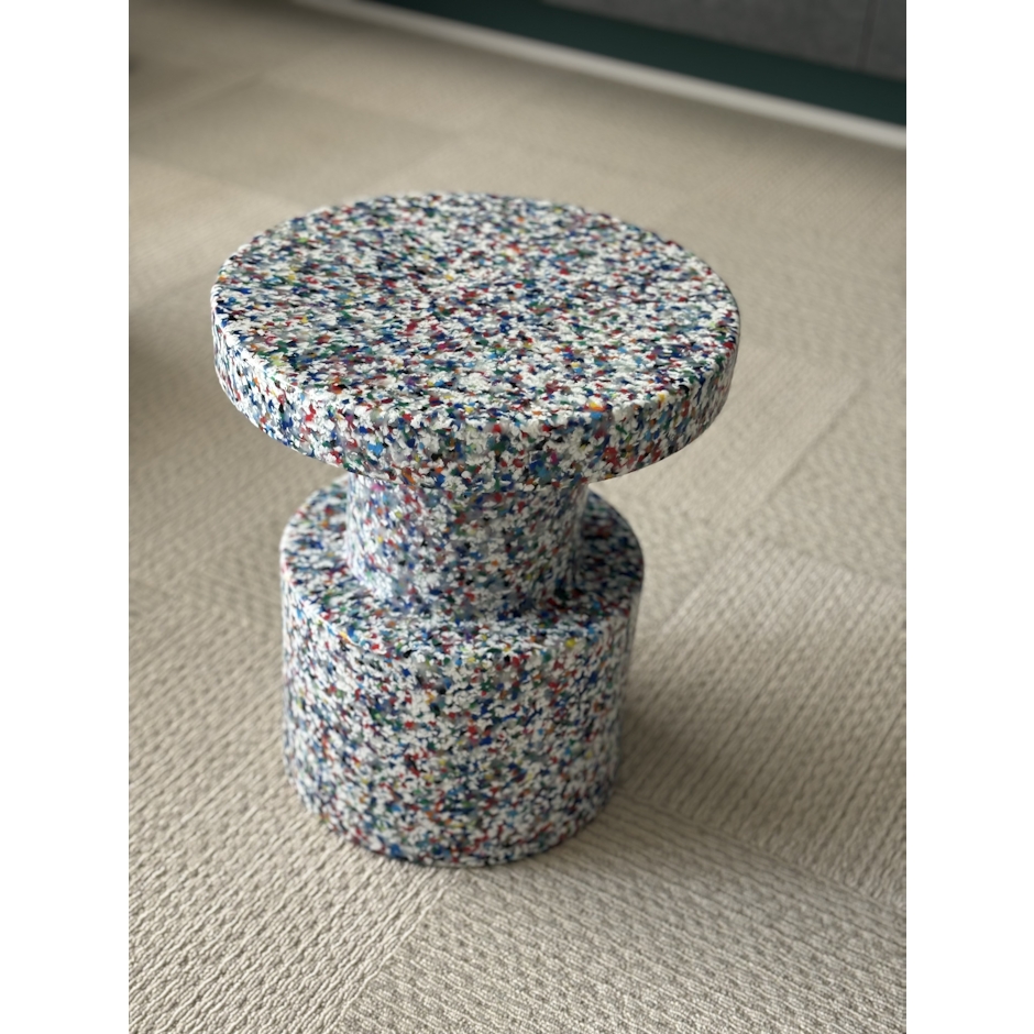 Normann Copenhagen NORMANN サイモン レガルド ビット リサイクル LDPE スツール 42cm x 36cm Simon Legald Bit recycled LDPE stool 42cm x 36cm 1枚目