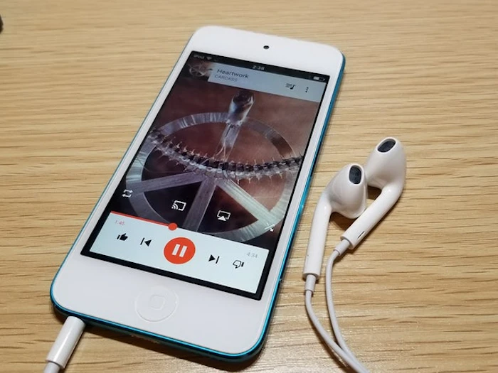 Apple Japan EarPods with 3.5mm Headphone Plug 1枚目