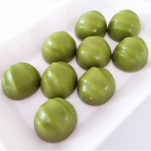 明治 マカダミアチョコレート 濃い抹茶9粒×10入 2枚目