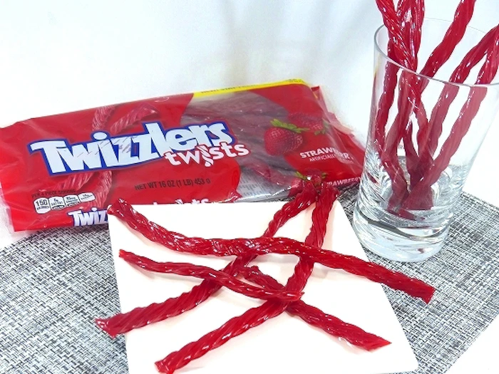 Twizzlers ツイスト ストロベリー 1枚目