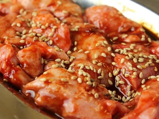 焼肉ジンギスカンつるや ホルモン シビレ 1枚目