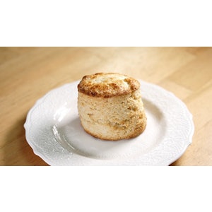 Lazy Daisy Bakery プレーンスコーン 1枚目