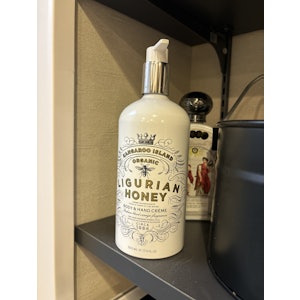 MAINE BEACH リグリアンハニーシリーズ ボディクリーム ローション 1枚目