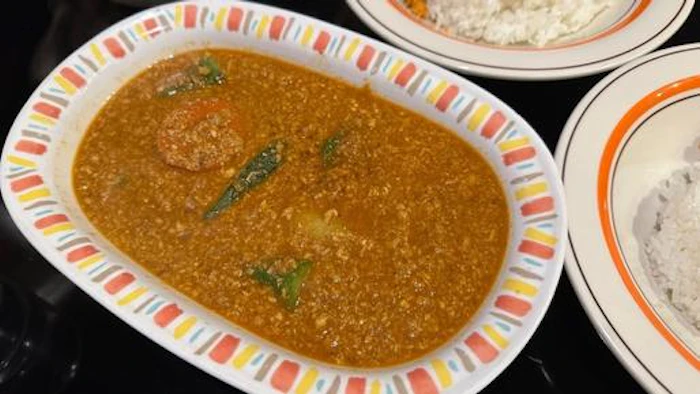 村上カレー店プルプル ナット・挽肉ベジタブル 1枚目