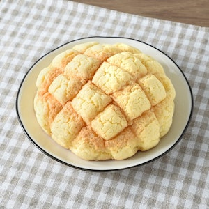 ファミリーマート ファミマ・ザ・メロンパン 1枚目