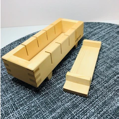 OUNONA 押し寿司 型 木枠 五ツ切り 寿司作りキット 1枚目