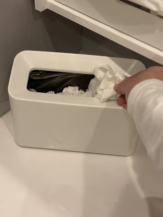 ideaco Tubelor Cotton Trash(チューブラーコットントラッシュ) ideaco無地タイプ ゴミ袋が見えない ごみ箱 ゴミ箱 くずかご ダストボックス おしゃれ コンパクト 小さい デザイン雑貨 寝室 リビング ベッドサイド 洗面所 洗面台 すっきり サニタリー 角型 2枚目