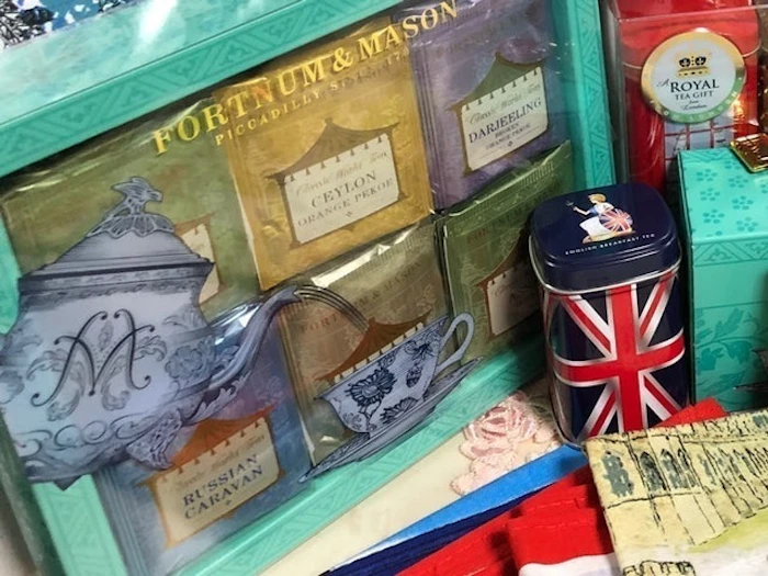 フォートナム&メイソン Classic World Tea ティーバッグ・セット 60個入り 1枚目