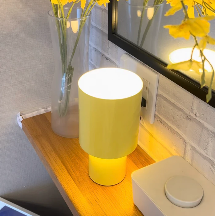 IKEA SPETSBOJ スペッツボイ テーブルランプ 1枚目