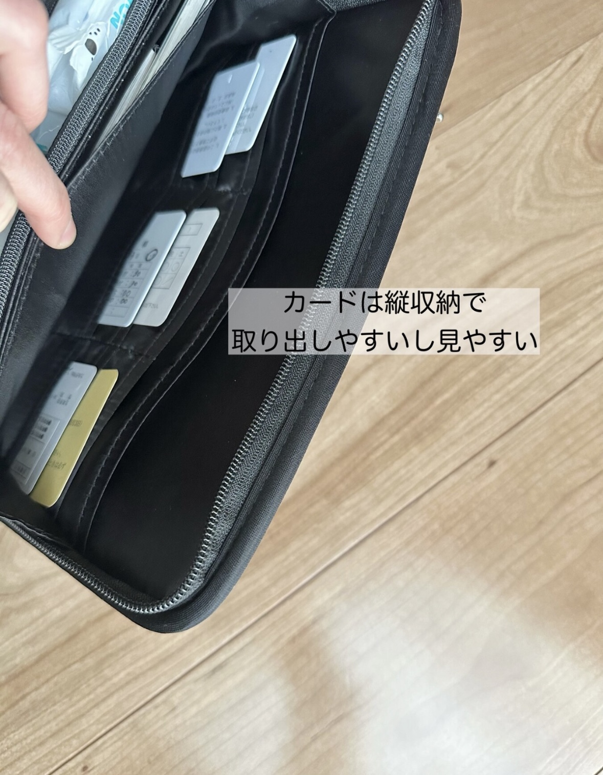 大容量 収納力抜群 強撥水 2WAY 母子手帳ケース ジャバラ シンプル 2人分 双子 3人分 全国対応サイズ a5サイズ sサイズ lサイズ コンパクト マルチケース お薬手帳 ポーチ お薬手帳 ケース くすり手帳 保険証 診察券 通帳 おしゃれ かわいい 4枚目