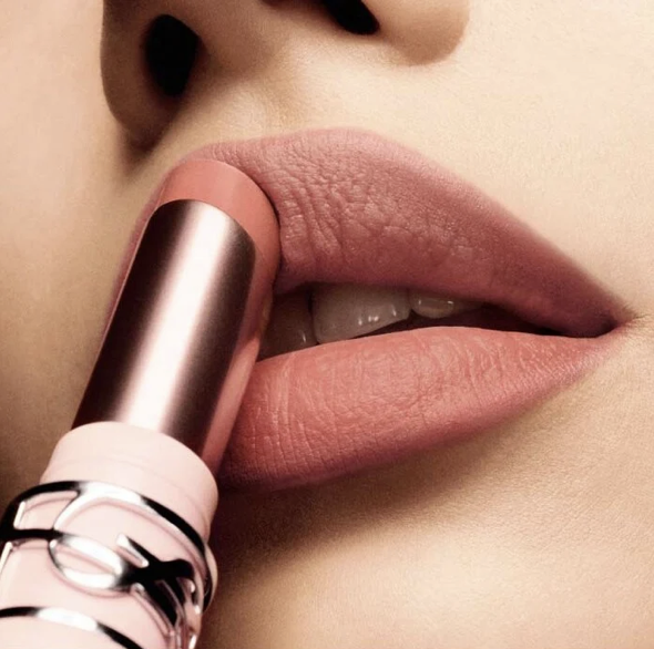 YVES SAINT LAURENT ラブヌード リップスティック #2 サッシー ピーチ 5枚目