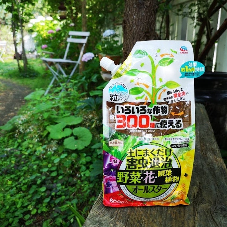 アース製薬 土にまくだけ害虫退治オールスター 600g 1枚目